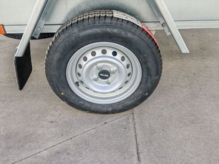 NUEVO: Remolque 750 kg 208X133X50 + barandillas