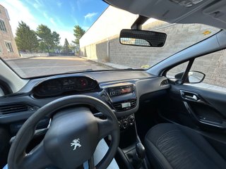 Peugeot 208 XAD - rosa fucsia – 270.651 km