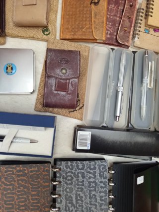 Lote papelería y accesorios