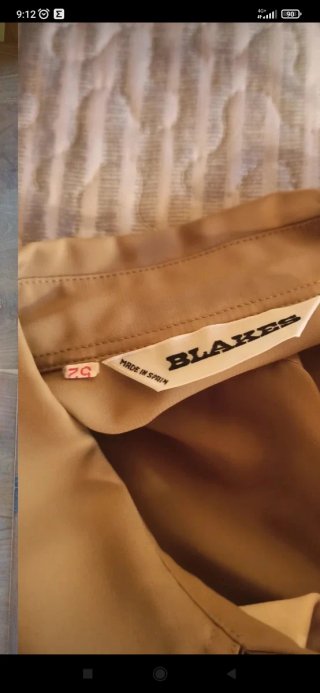 Blusa BLAKERS manga larga beige