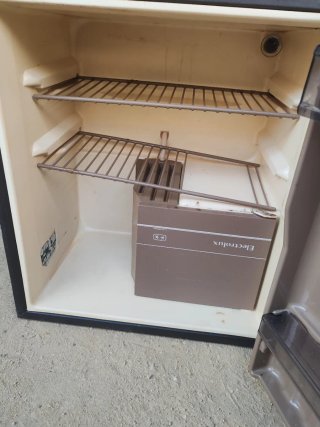 Nevera Electrolux de caravana