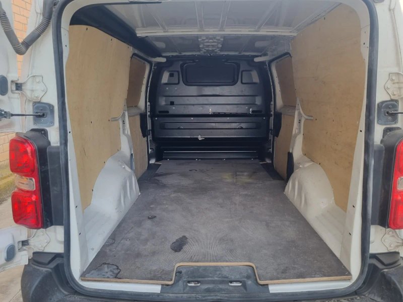 Citroën Jumpy 2020, foto 11
