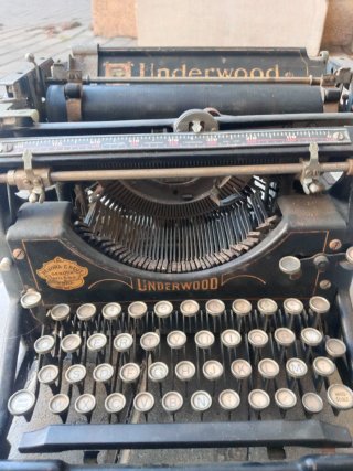 Máquina de escribir Underwood Tipo 5