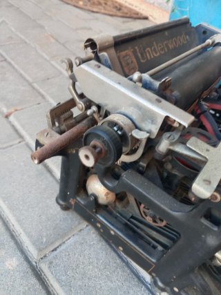 Máquina de escribir Underwood Tipo 5