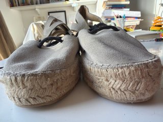 Alpargatas beige con cordones