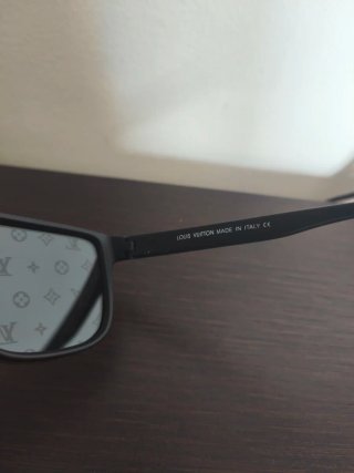 Occhiali da sole Louis Vuitton Monogram LV Unisex