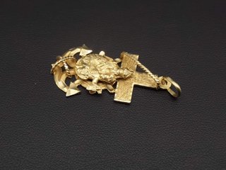 E65484-0 CRUCIFIJO ORO 18K