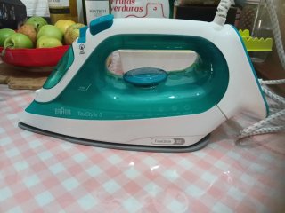 Plancha de Ropa Braun TexStyle 3