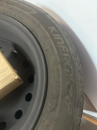 4 Ruedas 165/70R14 C3 Y la de repuesto nueva