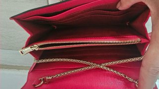 Bolso Furla rosa con cadena dorada