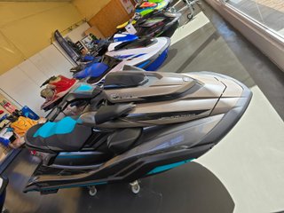 Moto de Agua Yamaha Gris Plata