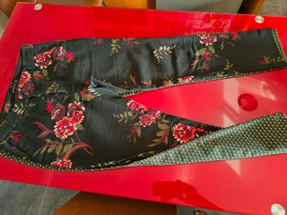 Lote 2 pantalones Zara y Stradivarius