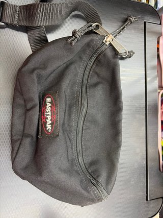 Riñonera Eastpak Negra