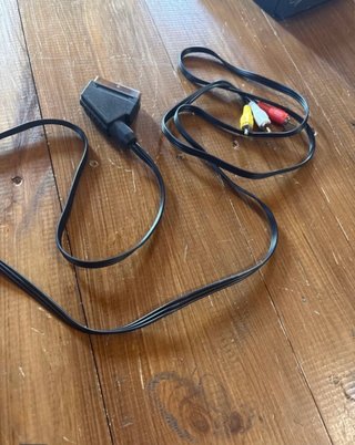 Ps3 juegos y cable scart y RGA , componentes