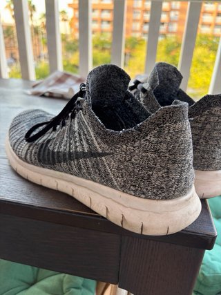 Zapatillas Nike Free RN grises
