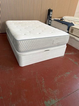CANAPE Y COLCHON BEDLAND RS5 VISCO 135x190