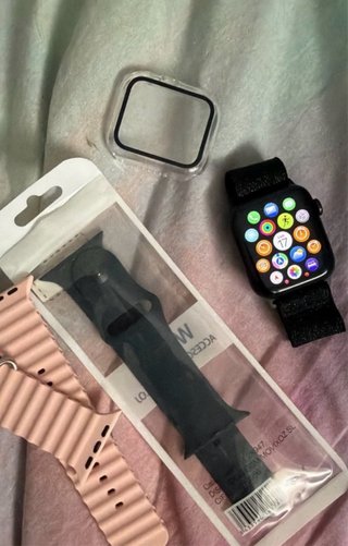 Apple Watch Negro con Correas Rosa y Protector