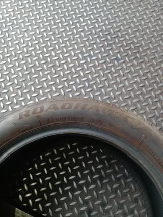 NEUMATICOS 185/55R16 83V