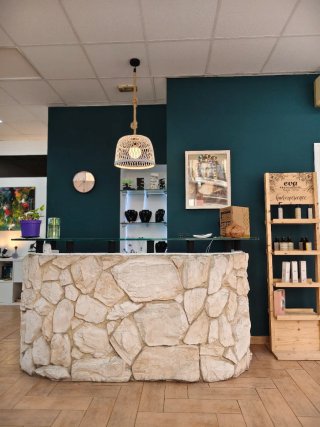 Traspasos de peluquería salón de uñas