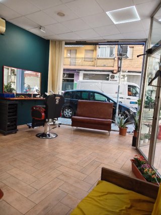 Traspasos de peluquería salón de uñas