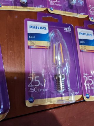 40 Lampadine LED Philips E14 25W