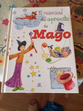 Libro El manual del aprendiz de mago .