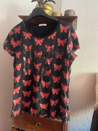 Camiseta Custo Mariposas Rojas