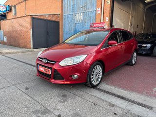 Ford Focus 2012 176000km pegatina B