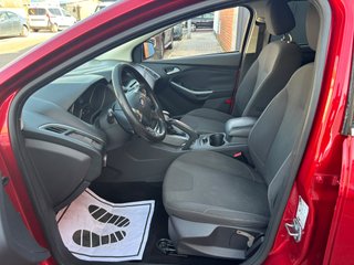 Ford Focus 2012 176000km pegatina B