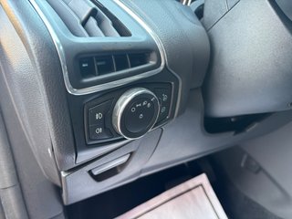 Ford Focus 2012 176000km pegatina B