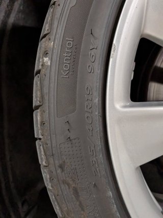 Llantas con neumaticos Hankook Tesla Model 3 Sport