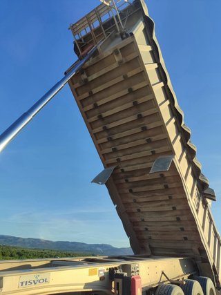Semirremolque Tisvol
