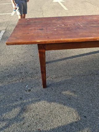 Mesa de pinotea maciza