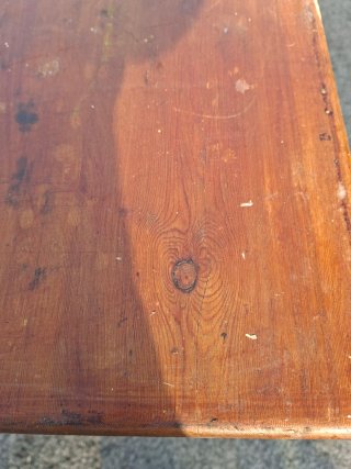 Mesa de pinotea maciza