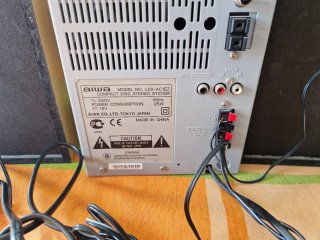 Mini cadena Aiwa CD, Radio, Cassette