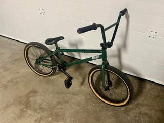 Bicicleta BMX verde