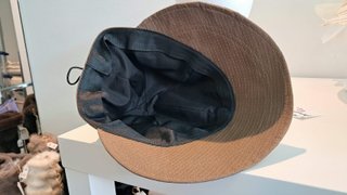 Cappello donna anti-UV con visiera larga