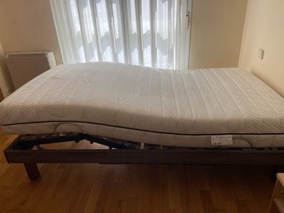 Cama articulada eléctrica con colchón