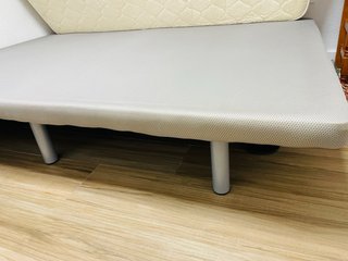 Base cama con patas + colchón de regalo 135x190cm