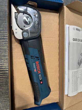 Tijeras universales inalámbricas Bosch PRO GUS 12V