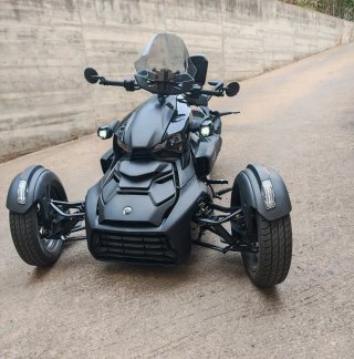 Can-Am Ryker 900 Negro