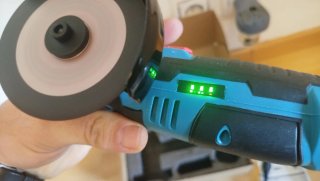 NUEVA! Mini amoladora angular con 2 baterías litio