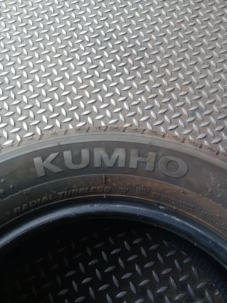 NEUMATICOS 215/60R16 99V