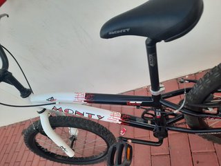 Bicicleta BMX Monty 105 junior (hasta 12 años)