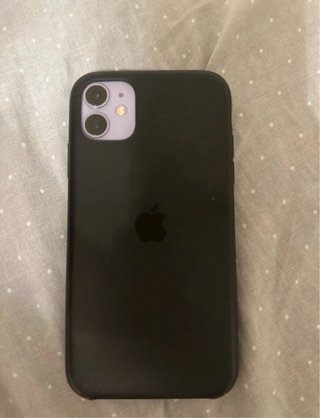 iPhone 11 Lila 64GB + Funda Original