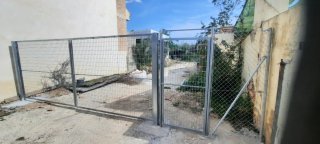 Instalación de vallas y cercados metálicos
