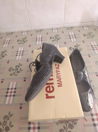 Zapatos charol MARYPAZ negros nuevos