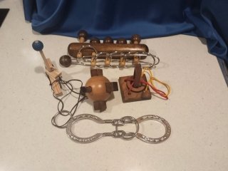 Lote de 5 Rompecabezas de Madera y Metal