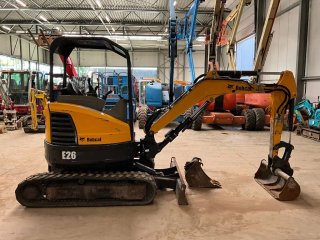 Mini Excavadora Bobcat E26