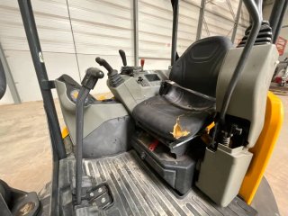 Mini Excavadora Bobcat E26